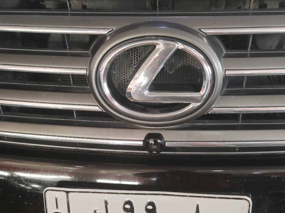 لێکزس LX